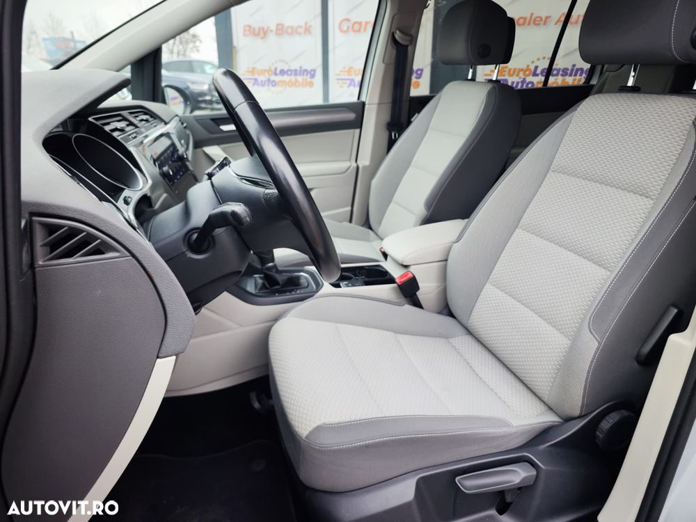 Volkswagen Touran 2.0 TDI DSG Comfortline - 12