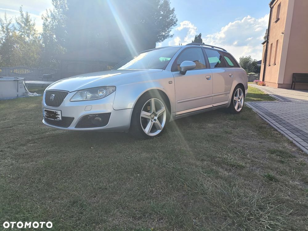 Seat Exeo 2.0 TDI DPF Style - 1