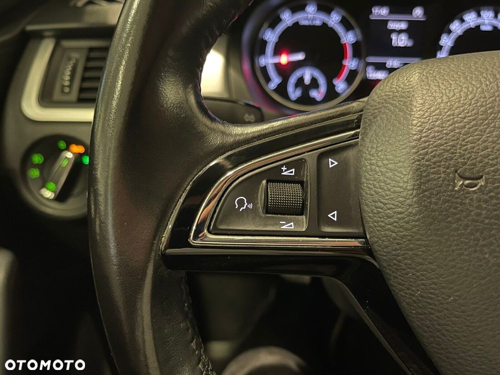 Skoda RAPID 1.0 TSI Ambition - 23