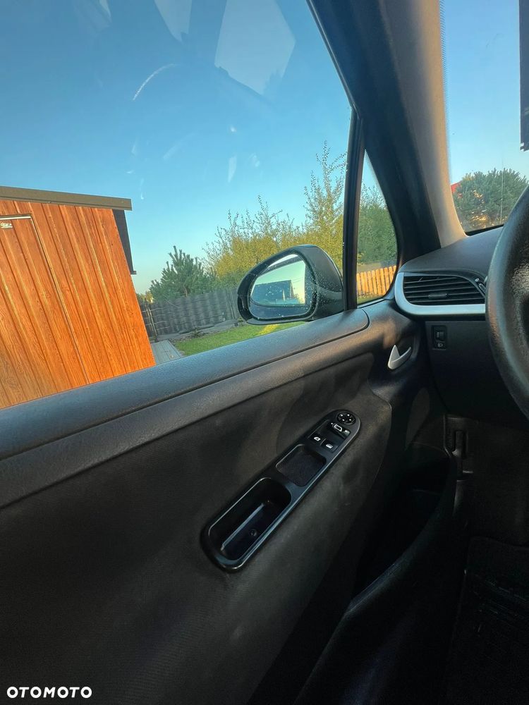 Peugeot 207 1.6 HDi 16V Sporty - 11