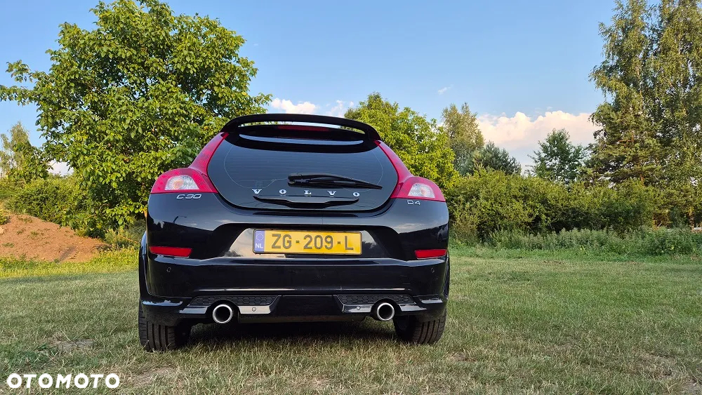Volvo C30 D4 R-Design - 15