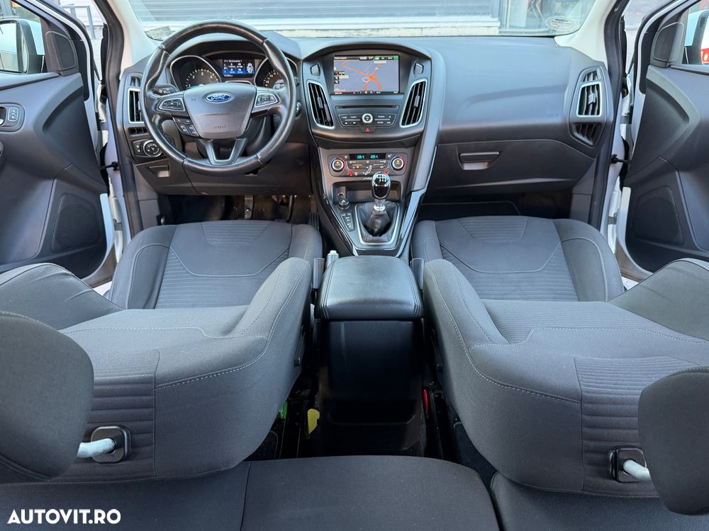 Ford Focus 1.5 TDCi DPF Start-Stopp-System Titanium - 4