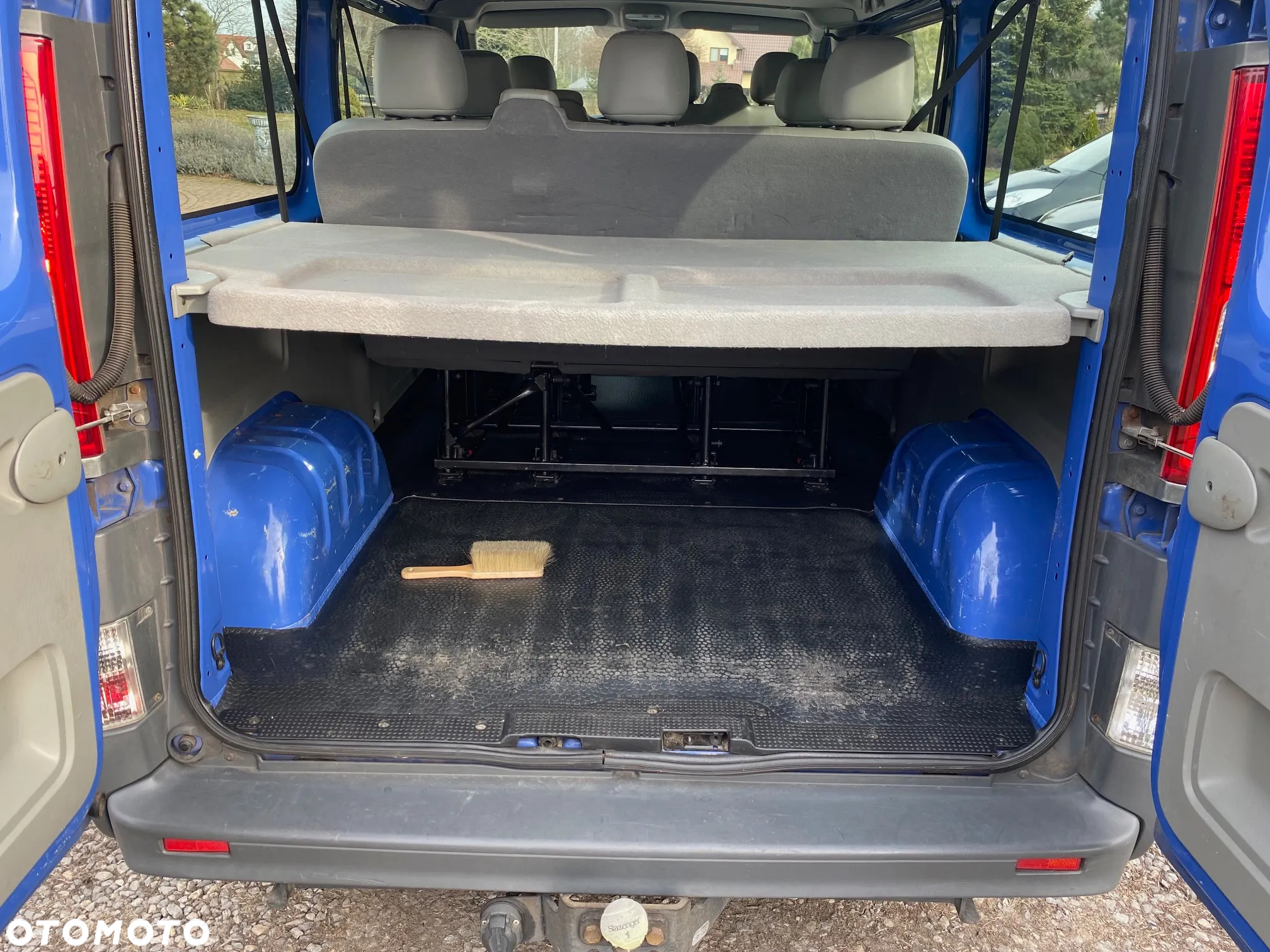 Renault Trafic 2.0 dCi 115 FAP Grand Passenger Black Edition - 5