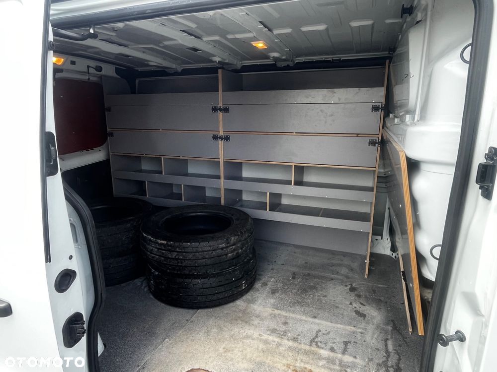 Renault Trafic - 19