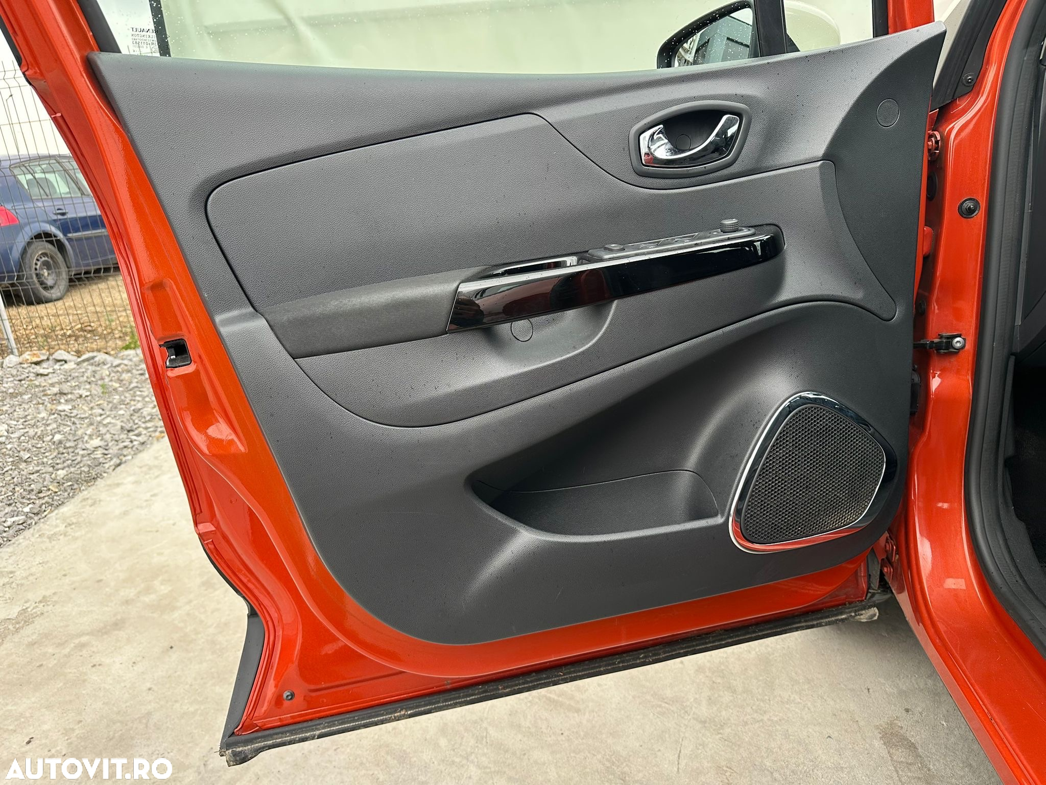 Renault Captur (ENERGY) TCe 90 INTENS - 19