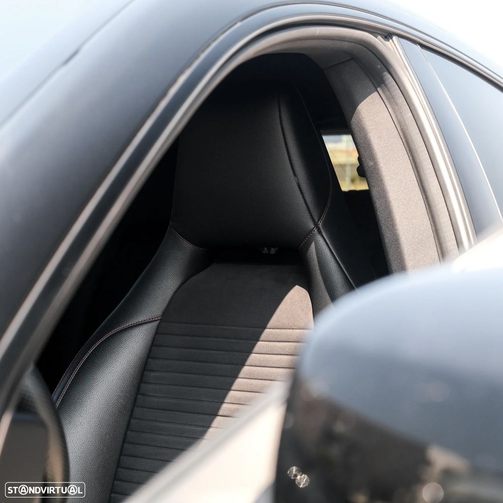 Mercedes-Benz CLA 180 d Shooting Brake AMG Line - 25