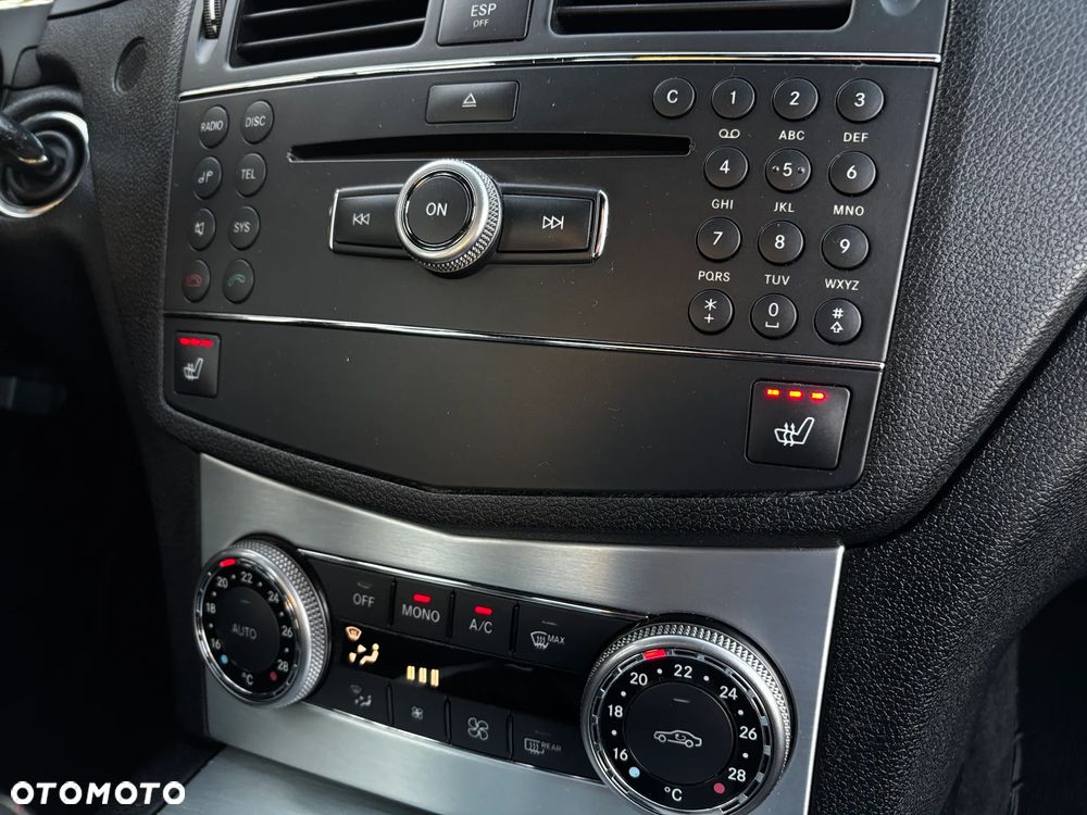Mercedes-Benz Klasa C 200 Kompressor Avantgarde - 37