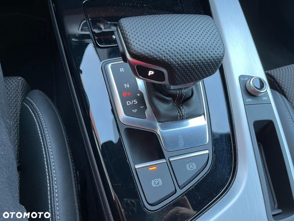 Audi A4 Avant 35 TDI S tronic S line - 23