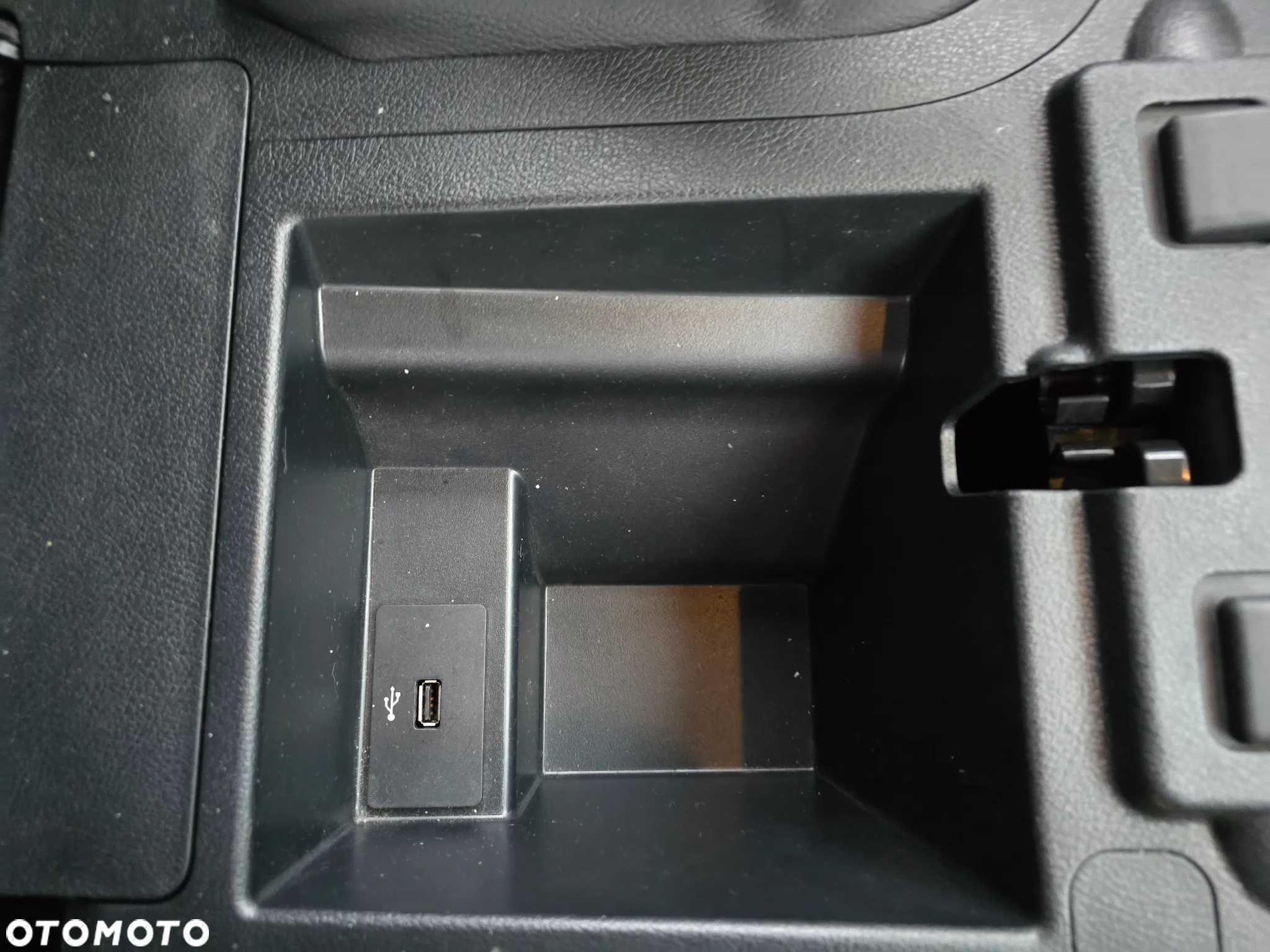 Ford TRANSIT CONNECT - 17