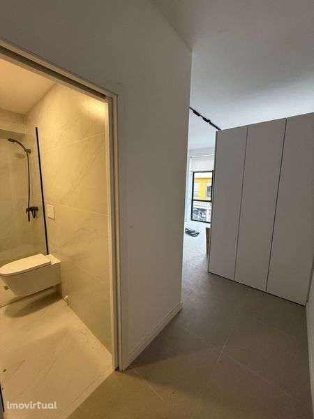 Vendo Escritorio - Aveiro centro - Grande imagem: 4/7