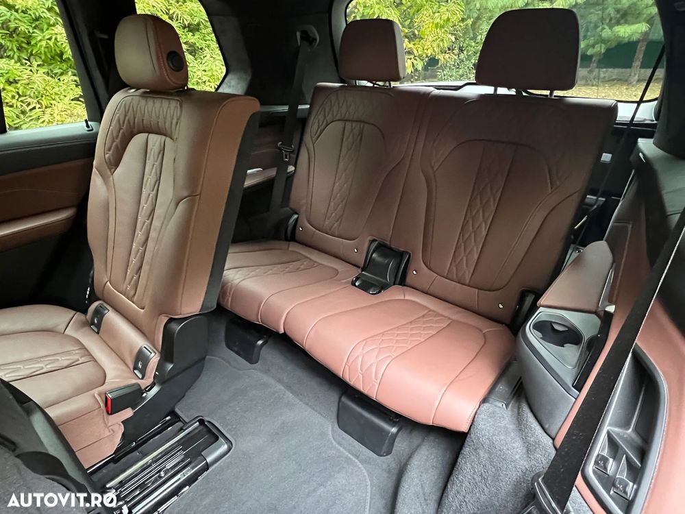 BMW X7 xDrive40i AT MHEV - 17