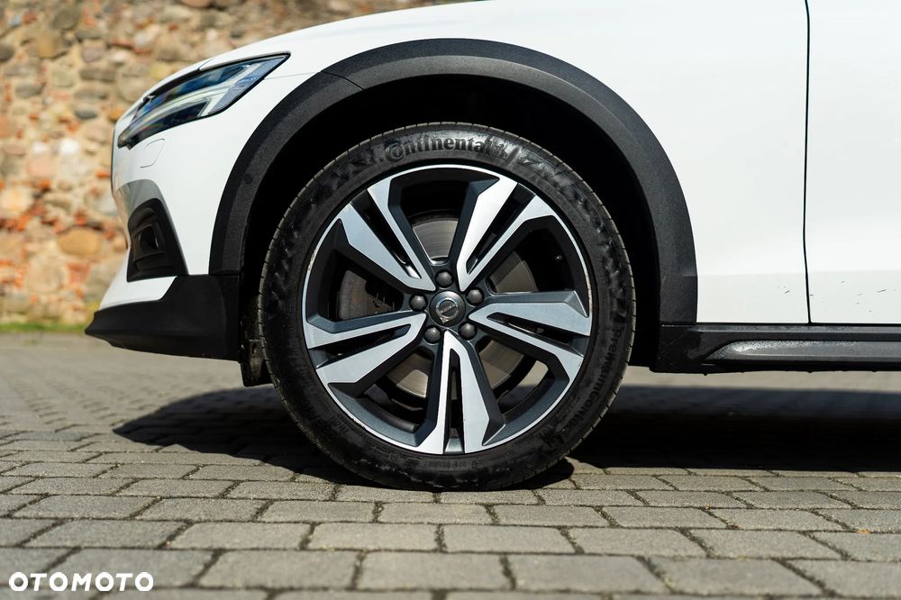 Volvo V60 Cross Country D4 AWD - 11