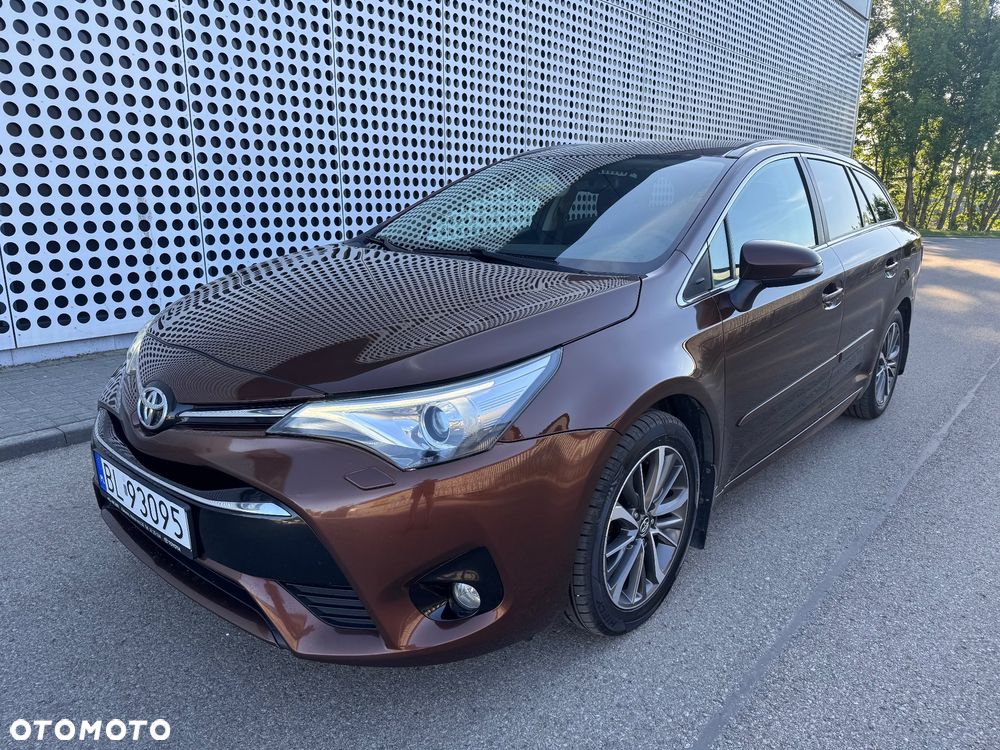 Toyota Avensis Touring Sports 1.8 Multidrive S Comfort - 2