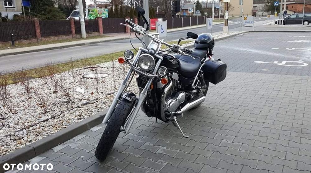 Suzuki Intruder - 4