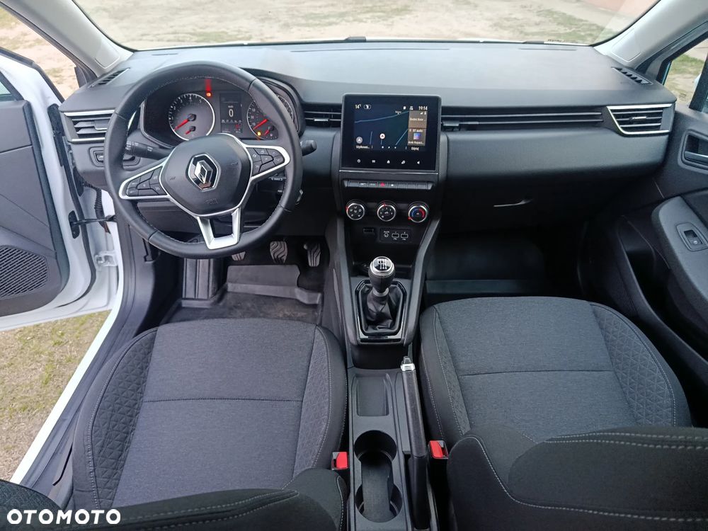 Renault Clio - 22