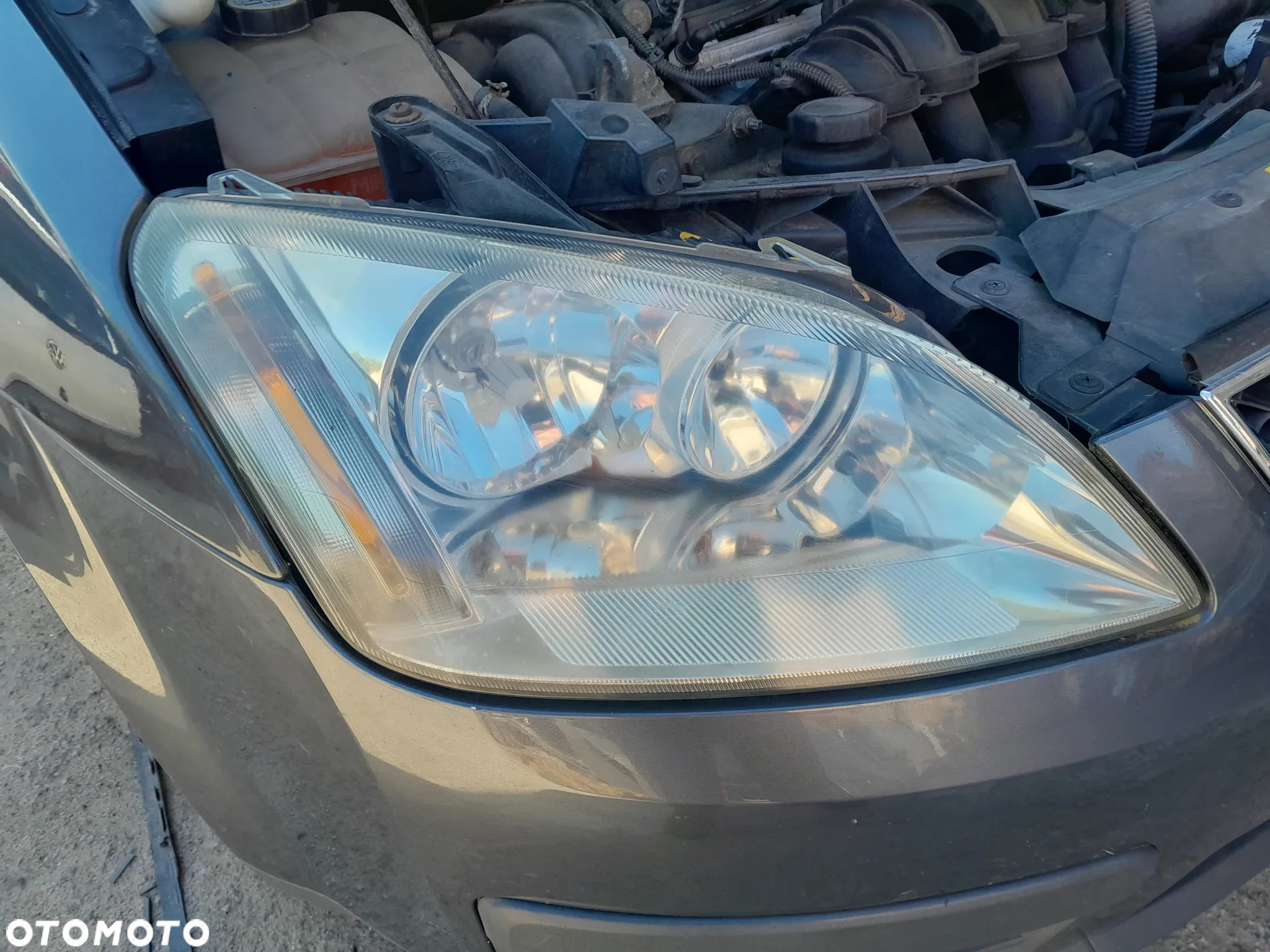 Lampa przednia prawa FORD C-max mk1 EU - 2
