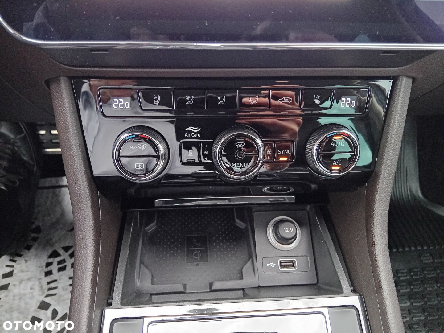 Skoda Superb 2.0 TDI SCR 4x4 L&K DSG - 18