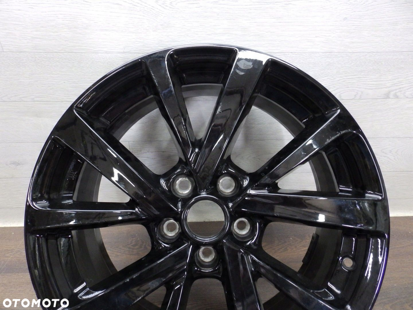 Felga Mazda 3 III 7Jx18 Et45 5x114.3 - 4