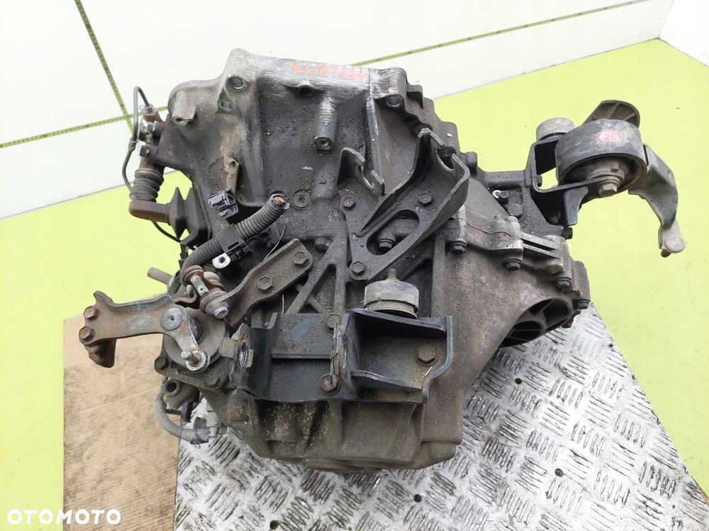 Skrzynia biegów Manualna 6-biegowa Toyota Corolla Verso 2,2 D4D 04-09 R - 3