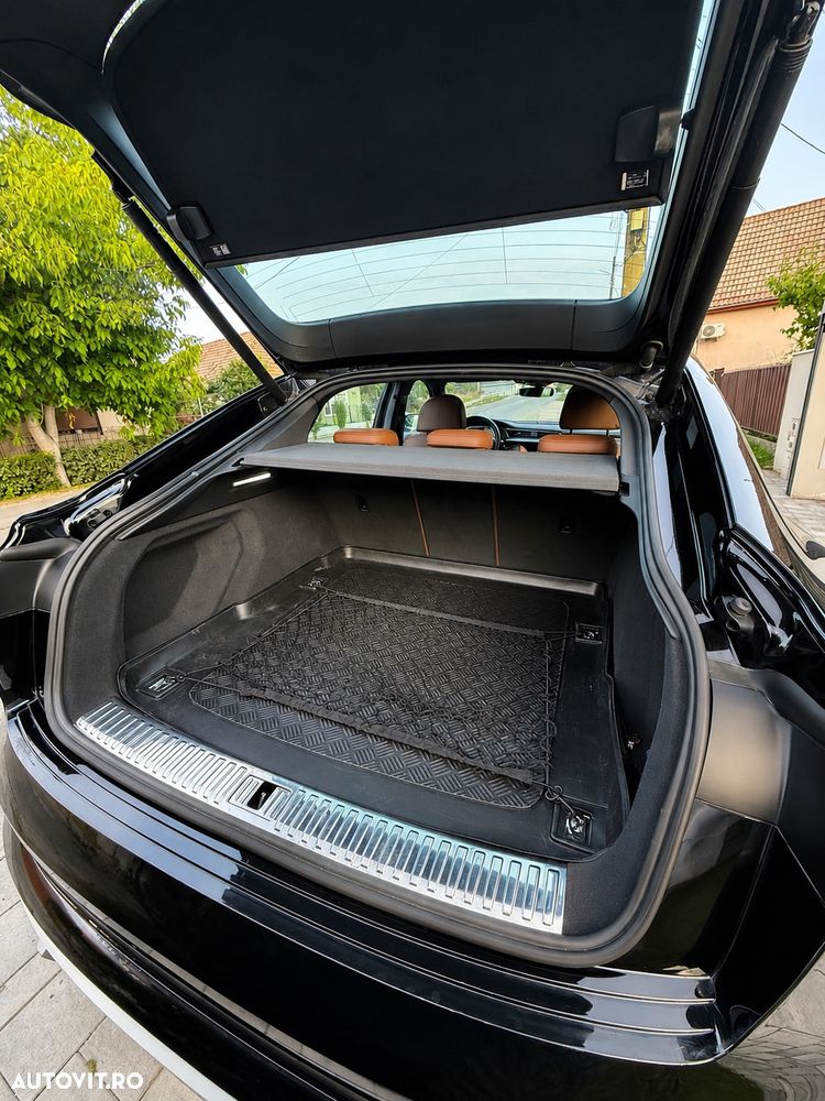 Audi e-tron Sportback - 8