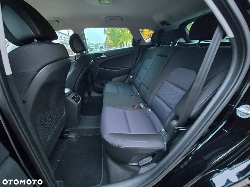 Hyundai Tucson blue 1.6 GDi 2WD Navi - 38