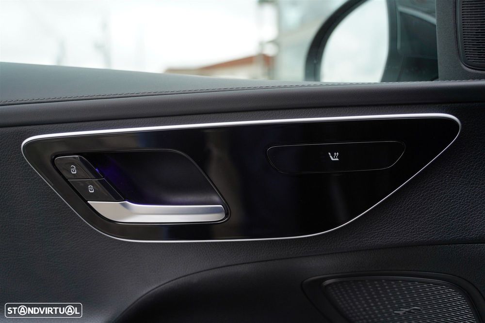 Mercedes-Benz C 300 d AMG Line - 29