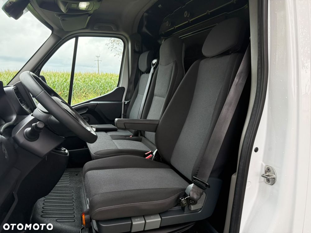 Renault Master - 24