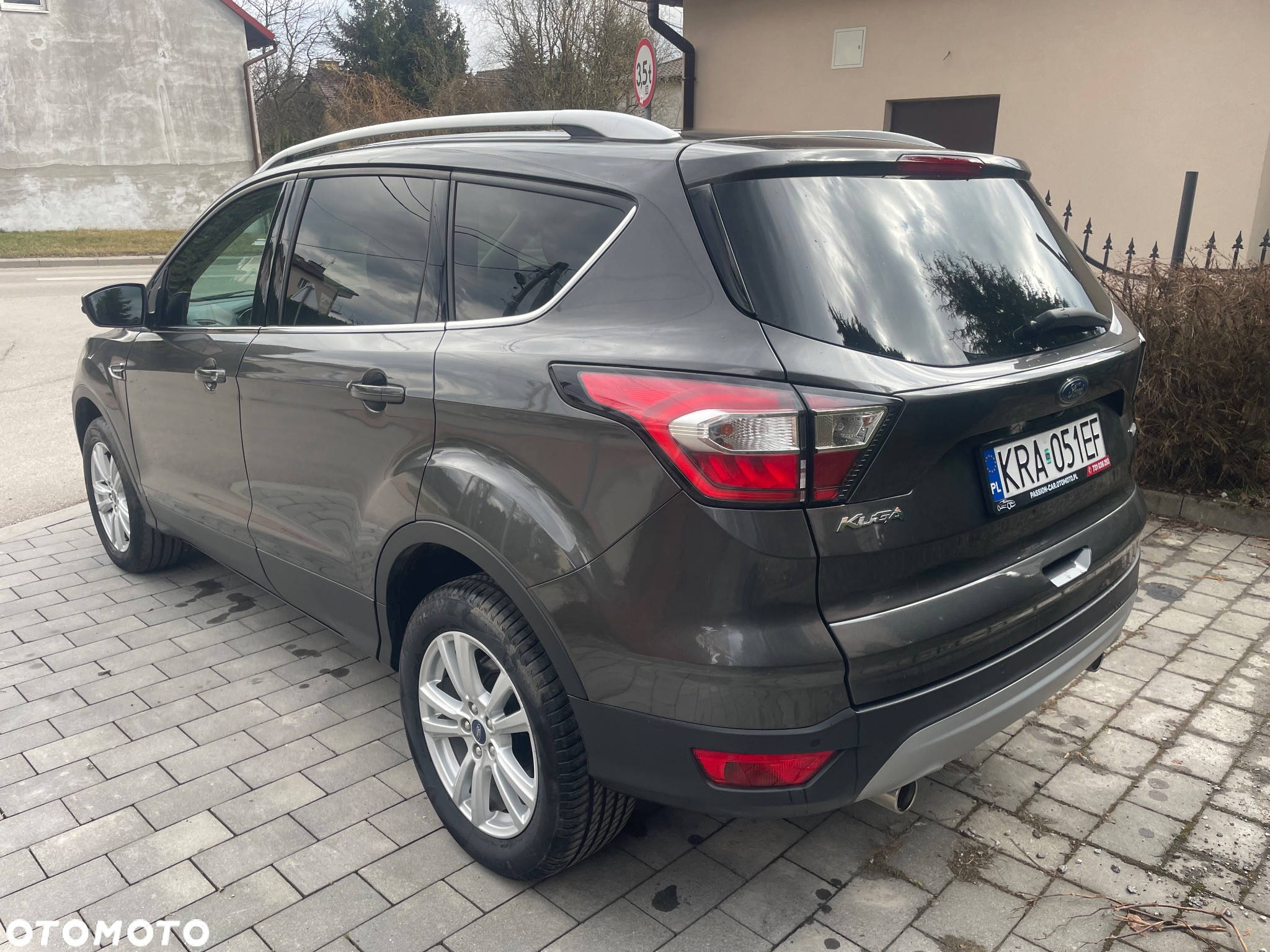 Ford Kuga 1.5 EcoBoost 2x4 SYNC - 9