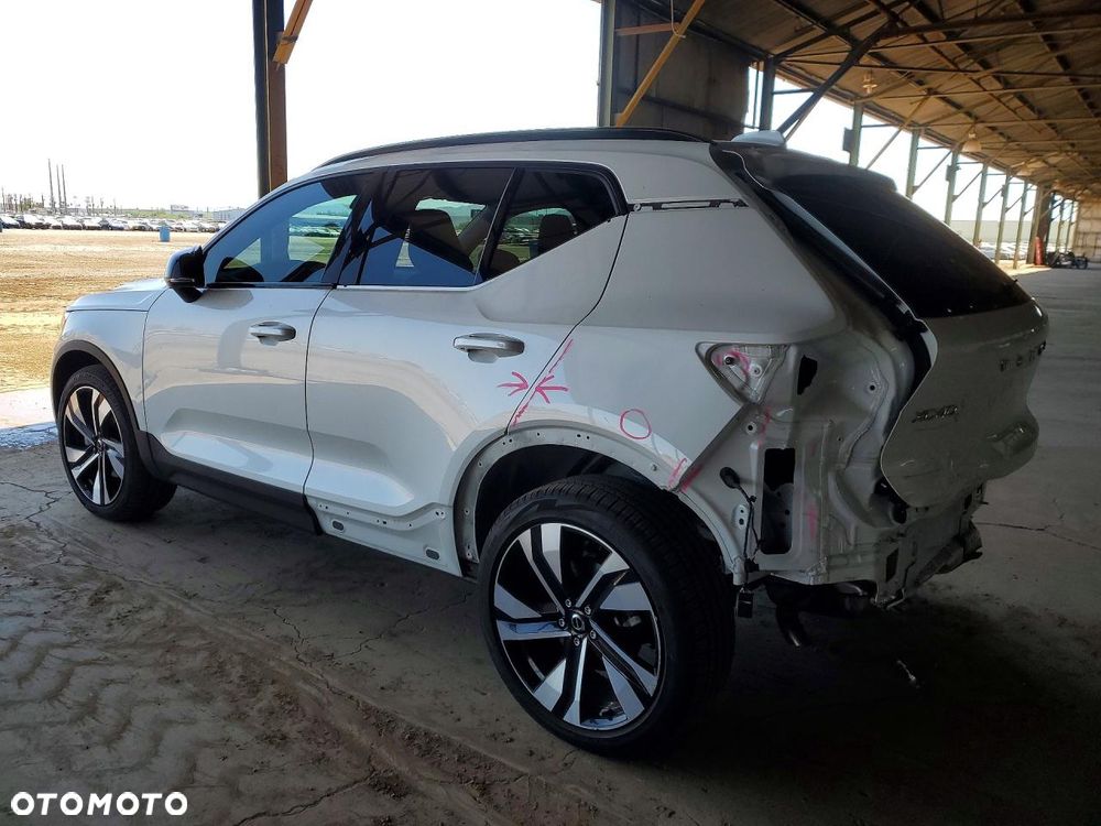 Volvo XC 40 - 2