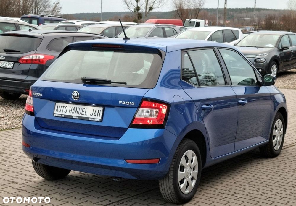 Skoda Fabia - 12