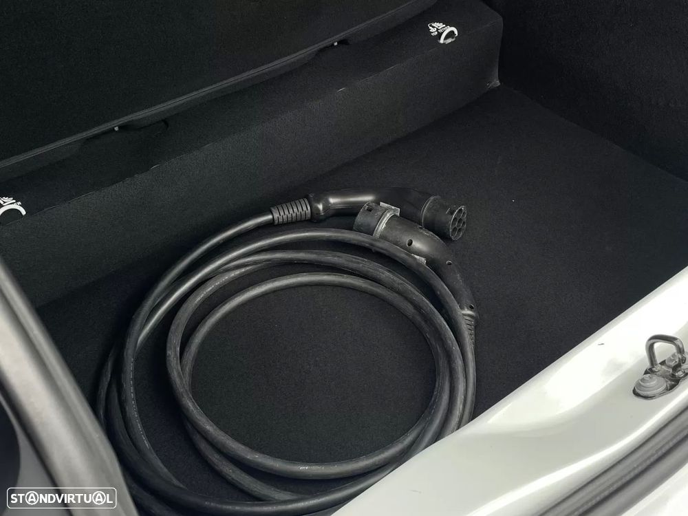 Renault Zoe (c/ Bateria) Zen 50 - 39