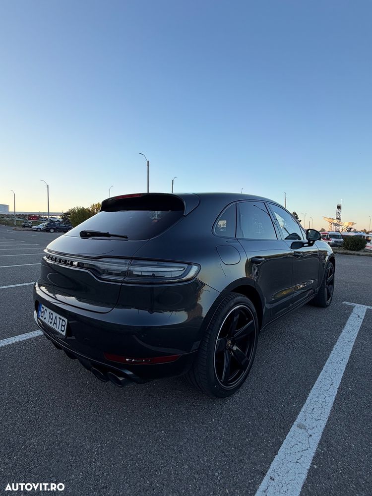 Porsche Macan S - 5