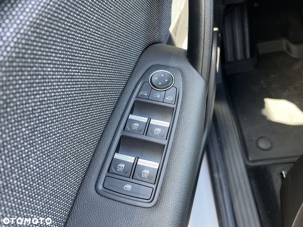 Renault Captur 1.8 E-TECH Full Hybrid 160 Techno - 21