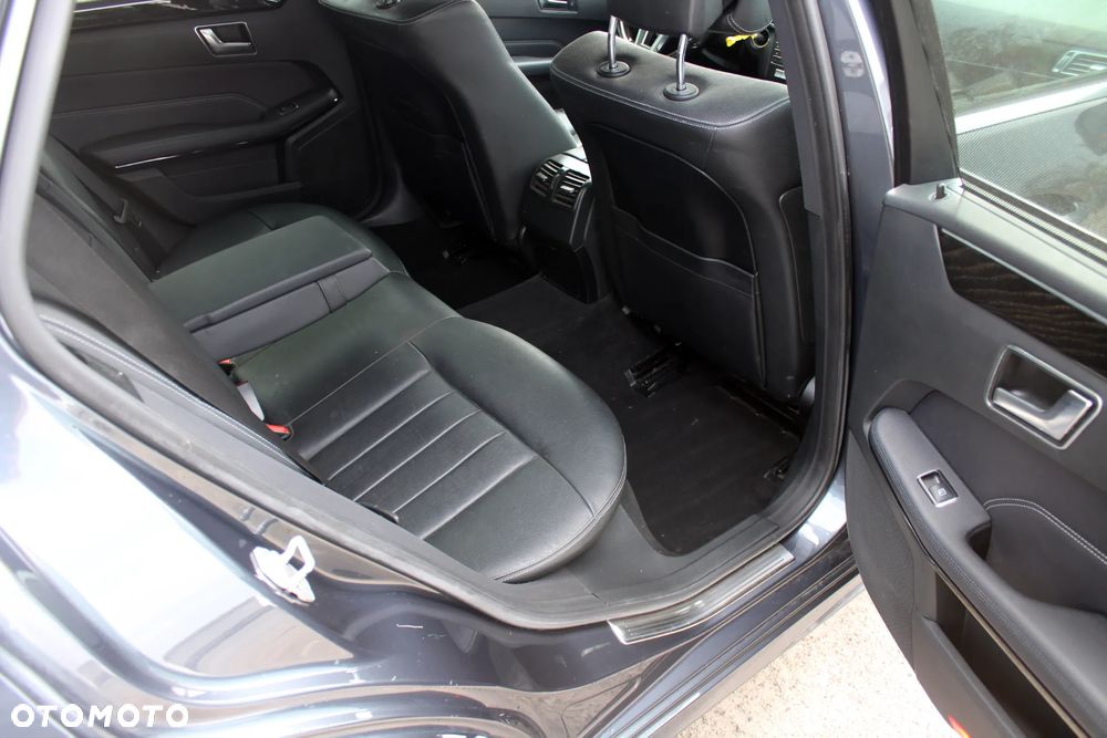 Mercedes-Benz Klasa E 250 CDI 7G-TRONIC Avantgarde - 14