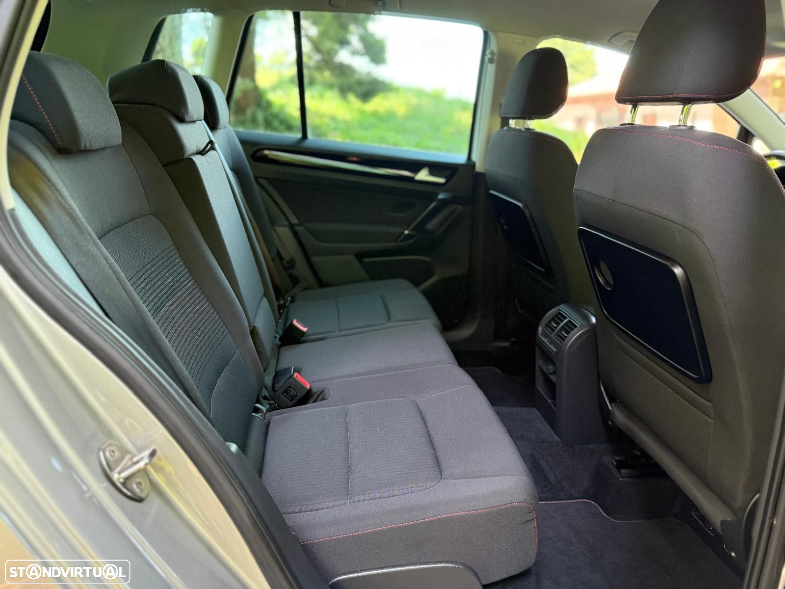 VW Golf Sportsvan - 13