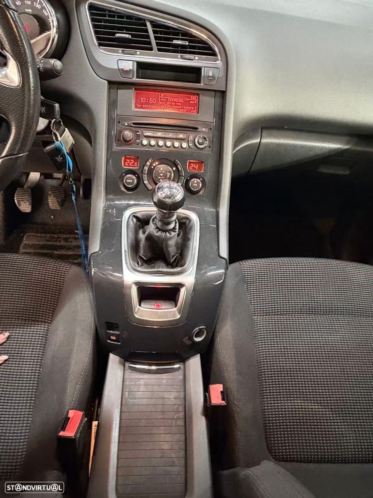 Peugeot 5008 1.6 BlueHDi Style - 13