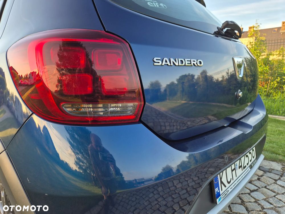 Dacia Sandero TCe 90 Celebration - 11