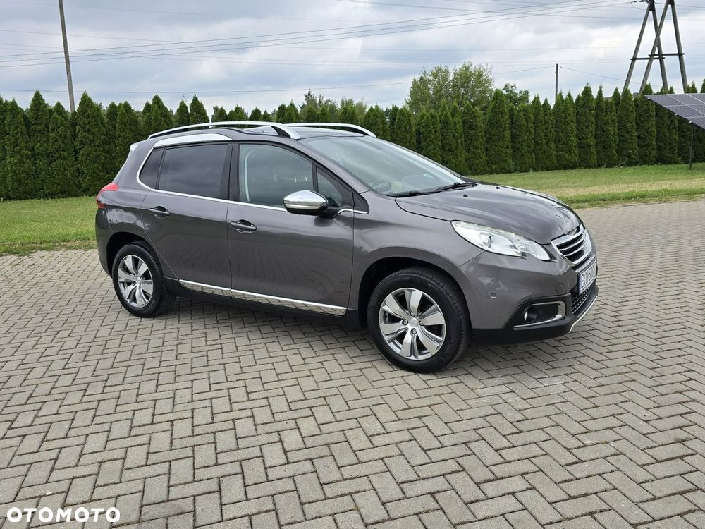 Peugeot 2008 - 8
