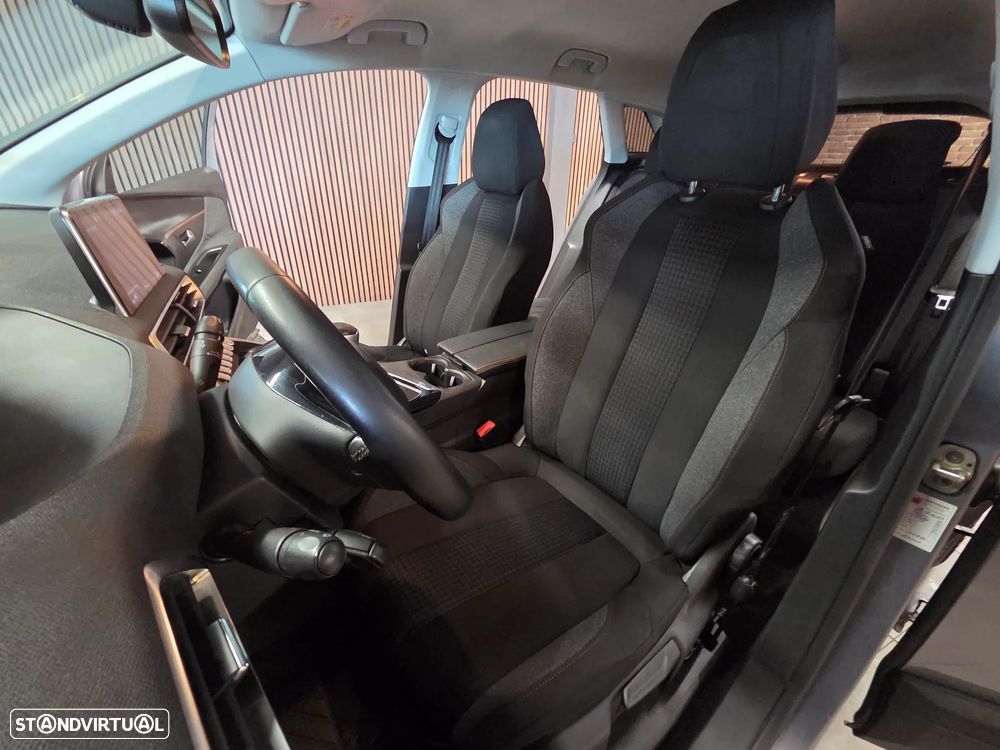 Peugeot 3008 1.5 BlueHDi Active - 11