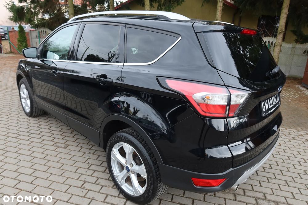 Ford Kuga 2.0 TDCi 2x4 Titanium - 4