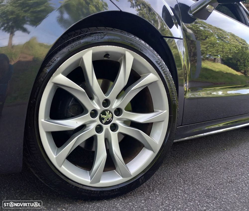 Peugeot RCZ 1.6 155 THP Onyx - 32