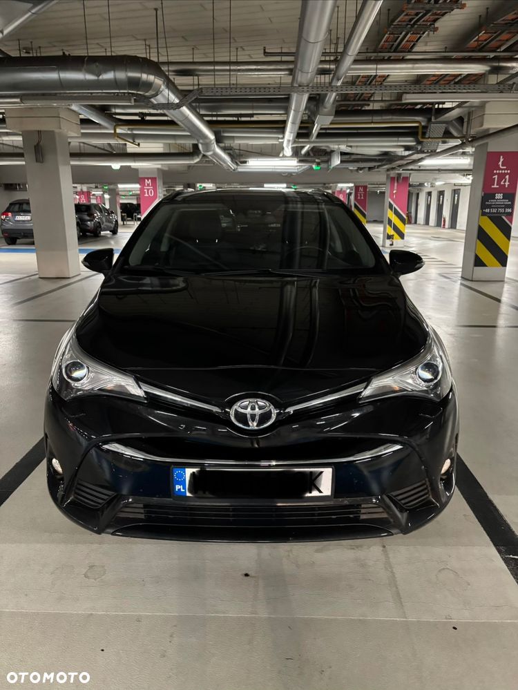 Toyota Avensis Touring Sports 1.8 Business Edition - 4