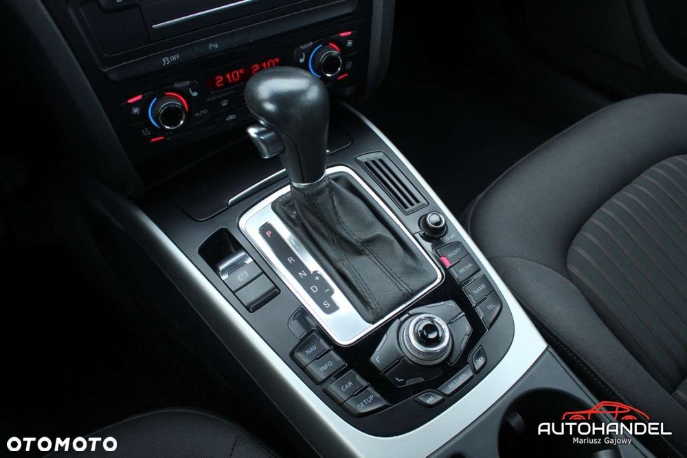 Audi A4 Limousine - 13