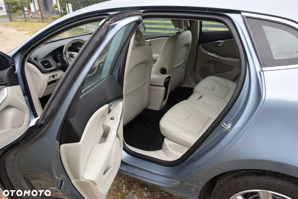Volvo V40 D2 Drive-E Inscription - 14
