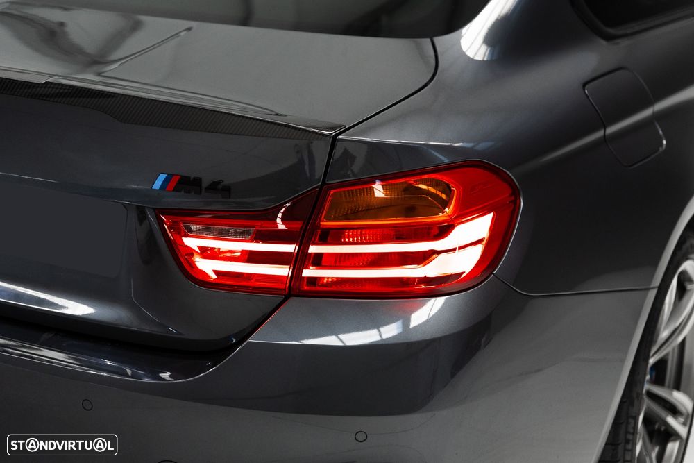 BMW M4 Coupe DKG - 11