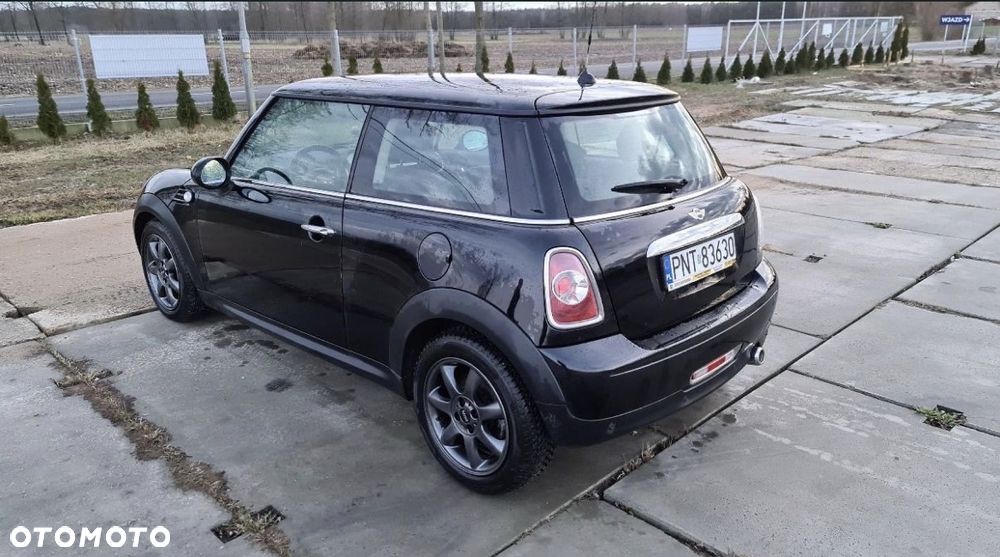 MINI ONE D - 7