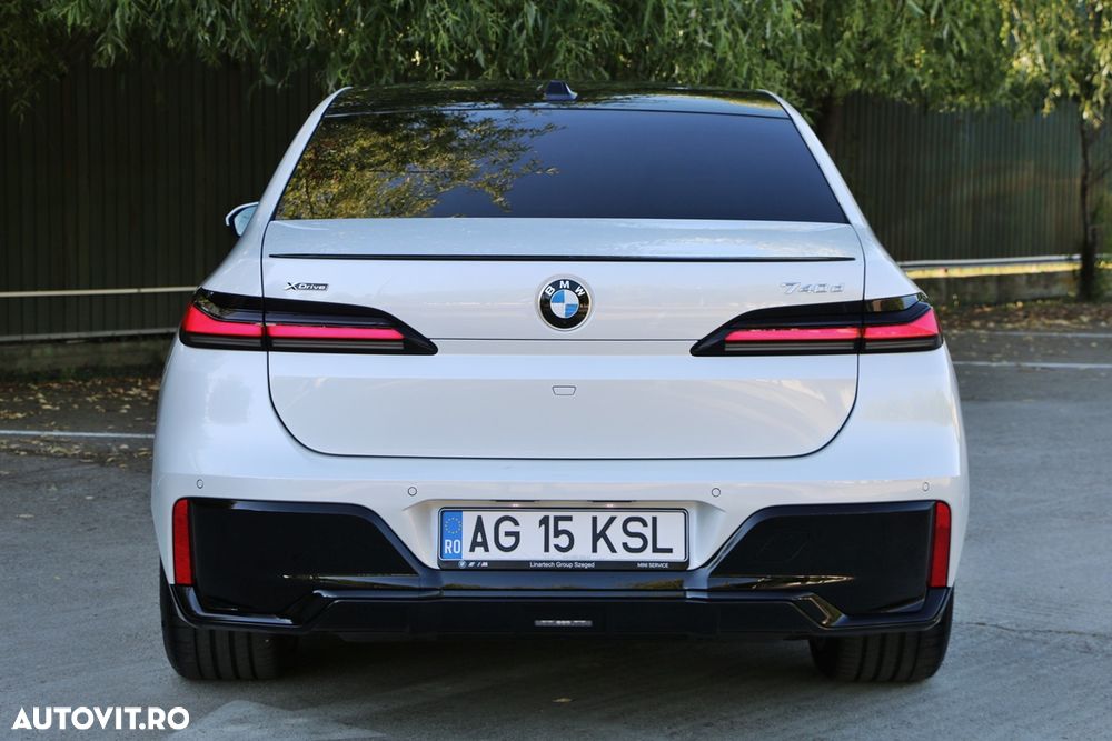 BMW Seria 7 - 25