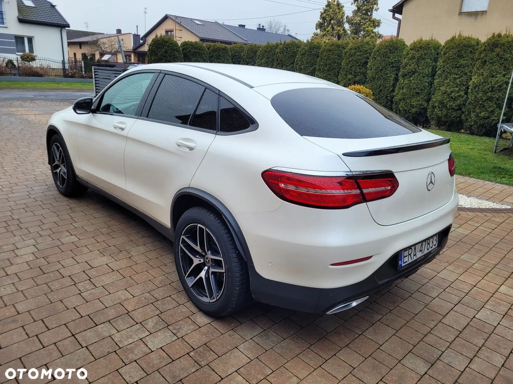 Mercedes-Benz GLC - 11