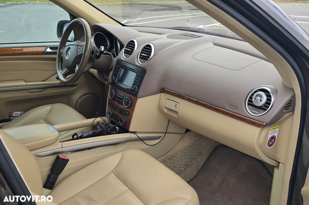 Mercedes-Benz GL - 9
