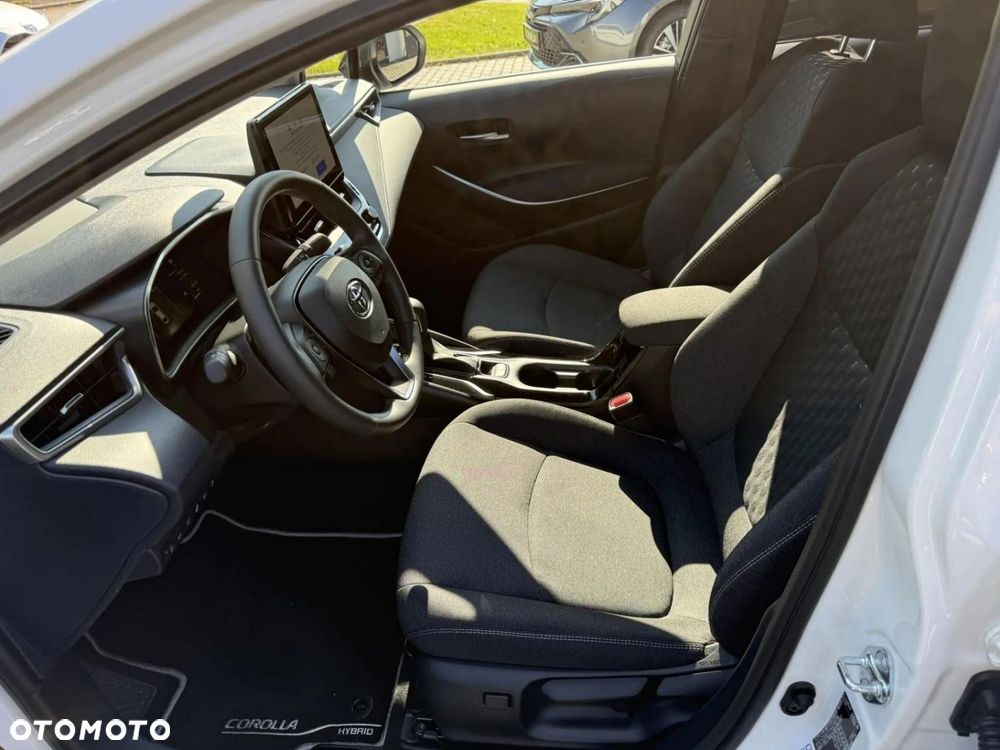 Toyota Corolla - 13